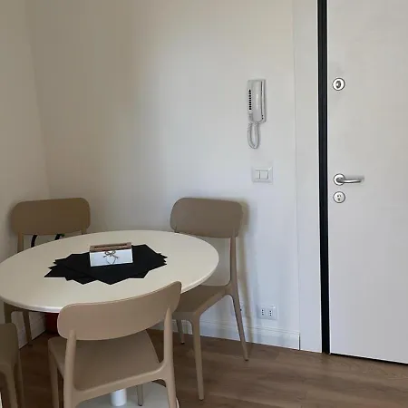 Casa Lavinia Bright Modern With Free Parking Easy Venice Access Mestre